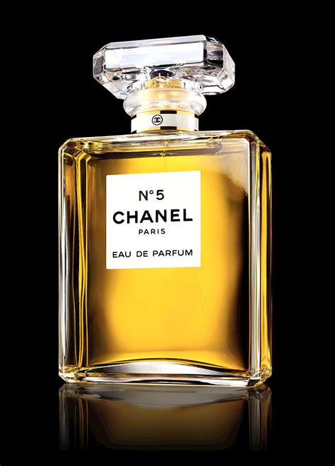 chanel no5 the one that i want|Chanel No 5 .